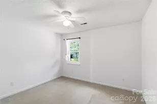 2909 Oakcroft Dr, Matthews, NC 28105 - Photo 15