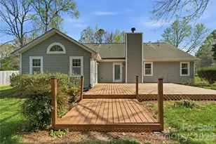 2909 Oakcroft Dr, Matthews, NC 28105 - Photo 27