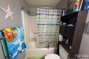 5661 Hornaday Rd, Greensboro, NC 27409 - Photo 7