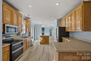 3053 Dalton Dr, Morganton, NC 28655 - Photo 5