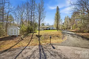 3053 Dalton Dr, Morganton, NC 28655 - Photo 33