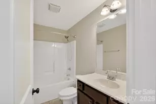 1002 Wellington Ct NE, Lenoir, NC 28645 - Photo 41