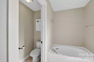 1002 Wellington Ct NE, Lenoir, NC 28645 - Photo 37