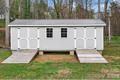 1002 Wellington Court, Lenoir, NC 28645 - Photo 5