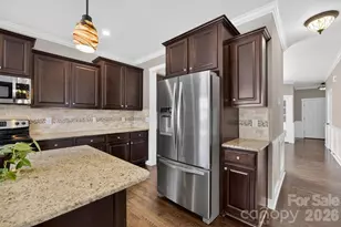 1002 Wellington Ct NE, Lenoir, NC 28645 - Photo 19