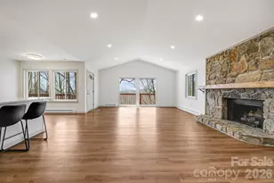 1065 Oak Rdg Ln, Mars Hill, NC 28754 - Photo 11