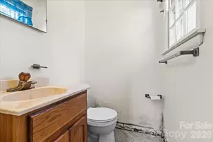 411 Brentwood Cir, Kannapolis, NC 28081 - Photo 25