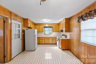 411 Brentwood Cir, Kannapolis, NC 28081 - Photo 9