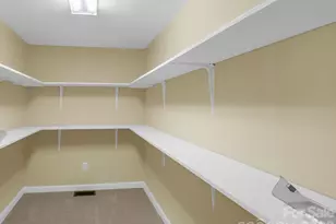 111 Broadmoor Dr, Flat Rock, NC 28731 - Photo 17