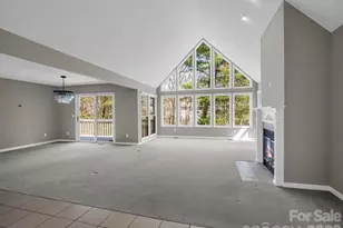 111 Broadmoor Dr, Flat Rock, NC 28731 - Photo 5