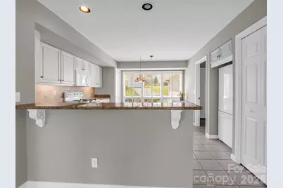 111 Broadmoor Drive, Flat Rock, NC 28731 - Photo 9