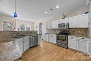 7811 Antique Cir, Waxhaw, NC 28173 - Photo 9