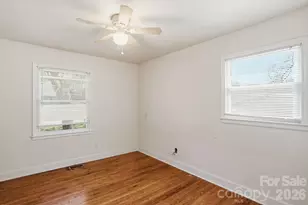 4325 Knollcrest Dr, Charlotte, NC 28208 - Photo 15