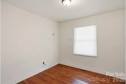 4325 Knollcrest Drive, Charlotte, NC 28208 - Photo 13