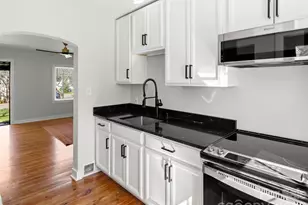 9 S Woodward Ave, Asheville, NC 28804 - Photo 9