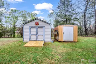 227 Thermal Dr, Forest City, NC 28043 - Photo 7