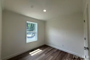 509 Bonner St, Hendersonville, NC 28739 - Photo 9