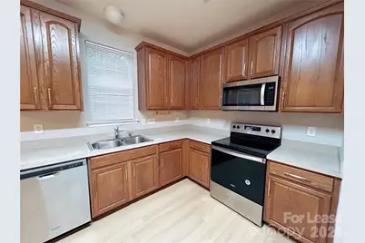 6523 Manitoba Lane, Charlotte, NC 28277 - Photo 5