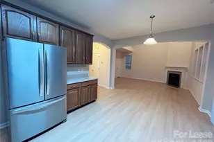 6523 Manitoba Ln, Charlotte, NC 28277 - Photo 7