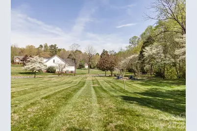 408 Mooreland Drive NE, Conover, NC 28613 - Photo 9