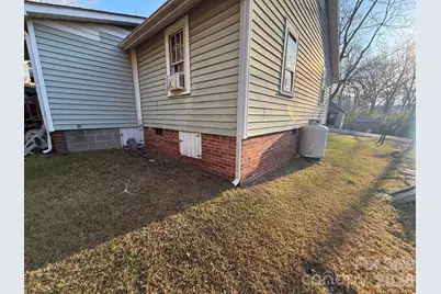 624 Blue Street, Troy, NC 27371 - Photo 7