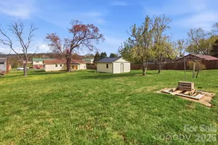 1409 Conway Dr, Granite Falls, NC 28630 - Photo 25