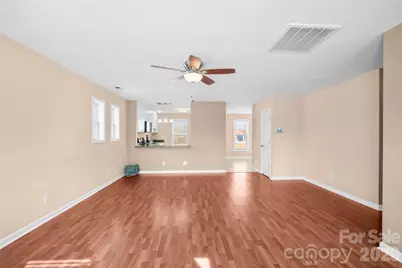 608 1/2 W Concord Street, Morganton, NC 28655 - Photo 9