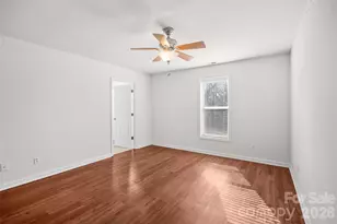 608 1/2 W Concord St, Morganton, NC 28655 - Photo 15