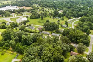 3354 Clay Apartments Ct, Lenoir, NC 28645 - Photo 3