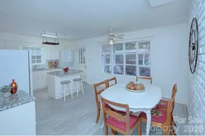 7100 Brynhurst Drive, Charlotte, NC 28210 - Photo 15