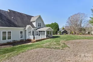 75 Eastmoor Dr, Asheville, NC 28805 - Photo 23