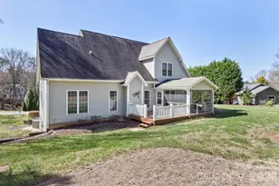 75 Eastmoor Dr, Asheville, NC 28805 - Photo 7