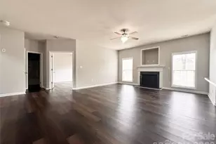 10031 Glenburn Ln, Charlotte, NC 28278 - Photo 7