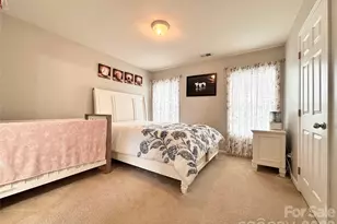 10031 Glenburn Ln, Charlotte, NC 28278 - Photo 31