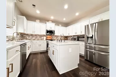 10031 Glenburn Lane, Charlotte, NC 28278 - Photo 13