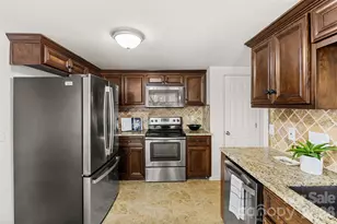 9406 Fairway Ridge Rd, Charlotte, NC 28277 - Photo 15