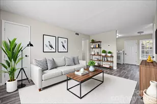 2607 Cedarhurst Dr, Charlotte, NC 28269 - Photo 7