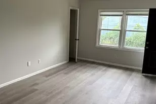 2607 Cedarhurst Dr, Charlotte, NC 28269 - Photo 9