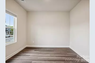 2067 Sunflower Circle, Newton, NC 28658 - Photo 7