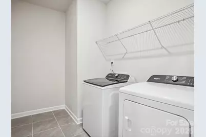 2067 Sunflower Circle, Newton, NC 28658 - Photo 9