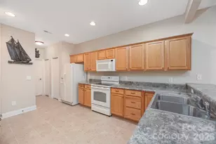 93 Outlook Cir, Swannanoa, NC 28778 - Photo 9