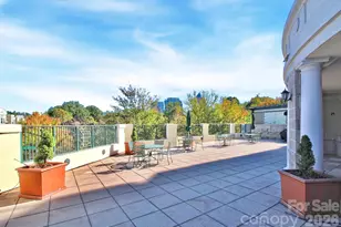 300 W 5th Street W, Charlotte, NC 28202 - Photo 43