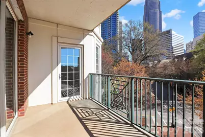 300 W 5th Street W #413, Charlotte, NC 28202 - Photo 3
