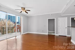 300 W 5th Street W, Charlotte, NC 28202 - Photo 19