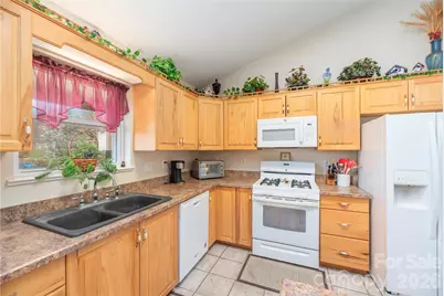 57 Gloria Way, Waynesville, NC 28785 - Photo 15