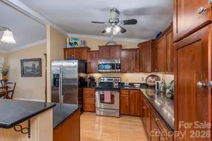 838 Bridgewood Dr, Rock Hill, SC 29732 - Photo 9