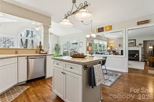 6624 Fairway Point Dr, Charlotte, NC 28269 - Photo 13