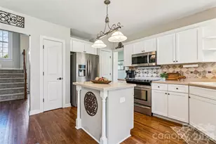 6624 Fairway Point Dr, Charlotte, NC 28269 - Photo 11