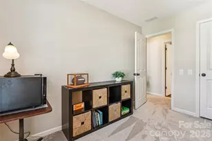 6624 Fairway Point Dr, Charlotte, NC 28269 - Photo 37