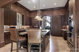 8524 Winged Bourne Rd, Charlotte, NC 28210 - Photo 13